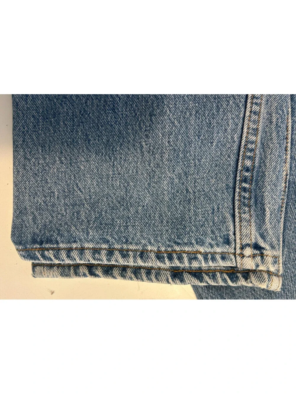 Vintage Levis Jeans Mens 36Wx34L 501s Made in USA Medium Wash SEE PHOTOS!